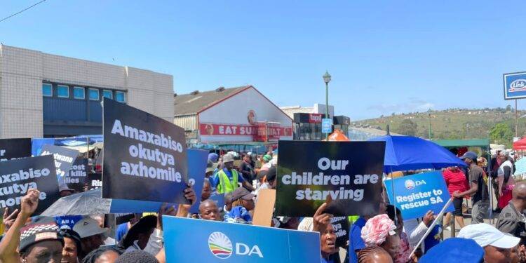 DA Marches in butterworth in a bid to push government to decrease the cost of living